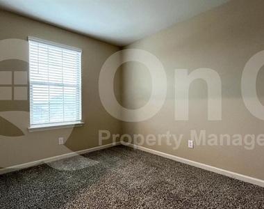 274 Moonstone Way - Photo Thumbnail 16