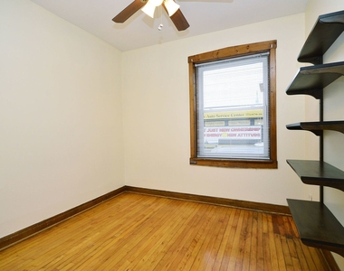 1403 W Diversey Parkway - Photo Thumbnail 10