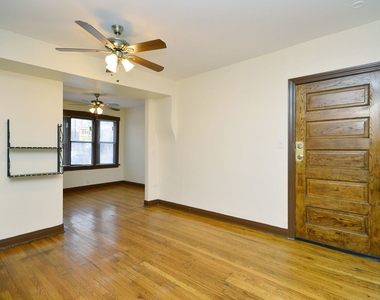 1403 W Diversey Parkway - Photo Thumbnail 1