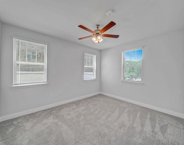 1735 Wittington Place - Photo Thumbnail 27