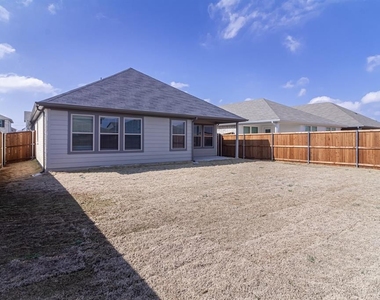 6219 Tawakoni Lane - Photo Thumbnail 23