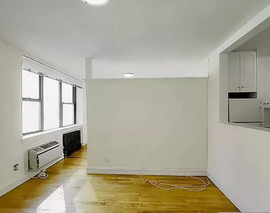 238 East 36th Street - Photo Thumbnail 3