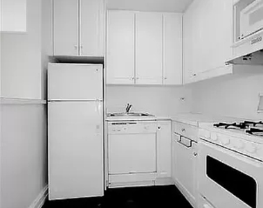 238 East 36th Street - Photo Thumbnail 5