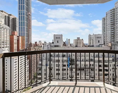 360 East 57th Street - Photo Thumbnail 7