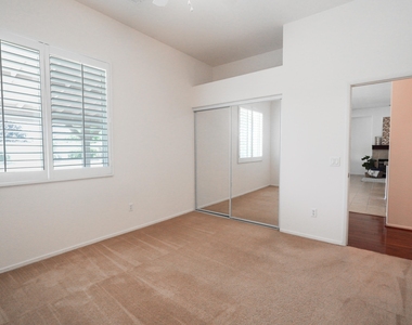 41704 Firenze Street - Photo Thumbnail 31