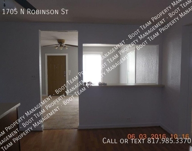 1705 N Robinson Street - Photo Thumbnail 18