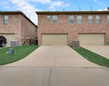 4133 Comanche Drive - Photo Thumbnail 14