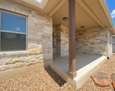 210 Dudley Way - Photo Thumbnail 7