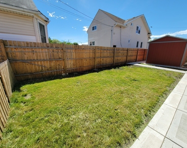 6222 W Addison Street - Photo Thumbnail 12