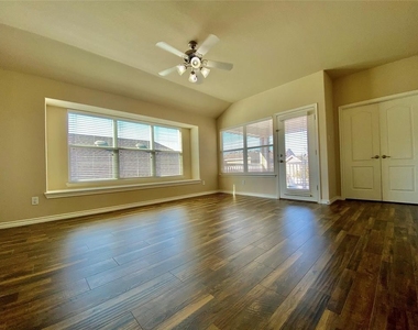 941 Appalachian Lane - Photo Thumbnail 15