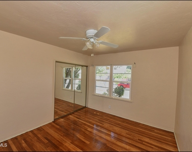 4327 Hueco Avenue - Photo Thumbnail 21