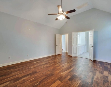 18446 W Laura Shore Drive - Photo Thumbnail 19