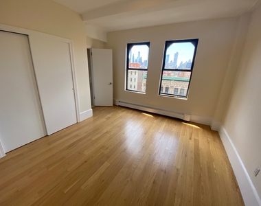 West 79th Street - Photo Thumbnail 1