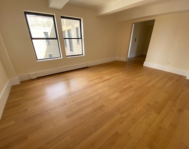 West 79th Street - Photo Thumbnail 17