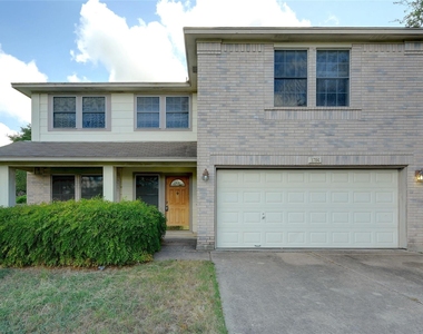 1704 Primrose Ln - Photo Thumbnail 0