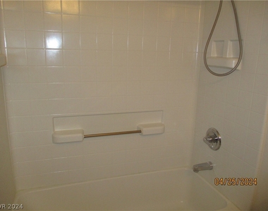 3308 Speckle Summer Place - Photo Thumbnail 11