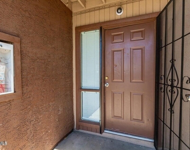 3810 N Maryvale Parkway - Photo Thumbnail 3