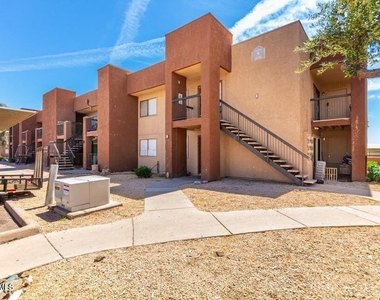 3810 N Maryvale Parkway - Photo Thumbnail 0