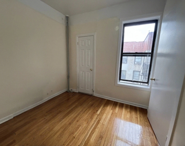 601 West 190th Street - Photo Thumbnail 3