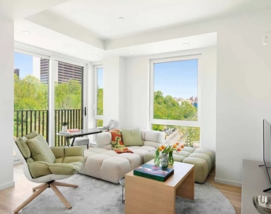 320 West 135th Street - Photo Thumbnail 5