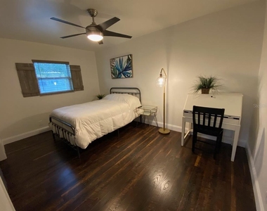 2905 W Ballast Point Boulevard - Photo Thumbnail 14