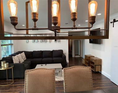2905 W Ballast Point Boulevard - Photo Thumbnail 7