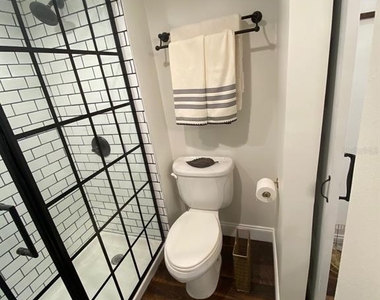 2905 W Ballast Point Boulevard - Photo Thumbnail 9