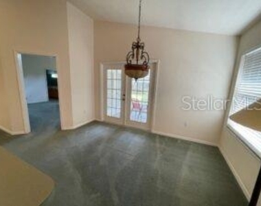 2103 Nw 50th Place - Photo Thumbnail 4