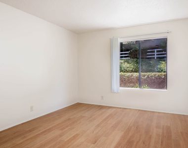 873 Stevens Avenue - Photo Thumbnail 23