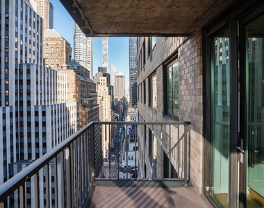 230 West West 55th Street - Photo Thumbnail 6
