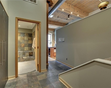 210 N 2nd Street - Photo Thumbnail 8