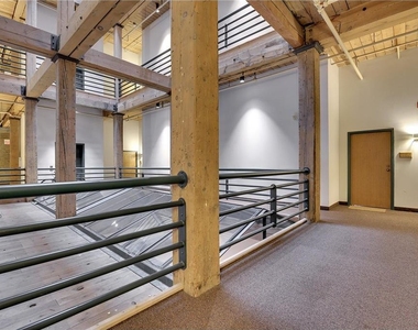 210 N 2nd Street - Photo Thumbnail 11