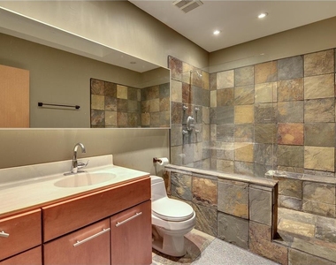 210 N 2nd Street - Photo Thumbnail 5