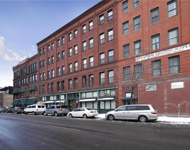 210 N 2nd Street - Photo Thumbnail 15