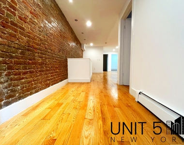 365 Willoughby Avenue - Photo Thumbnail 3