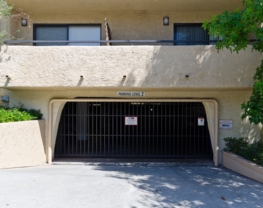 10982 Roebling Ave - Photo Thumbnail 33