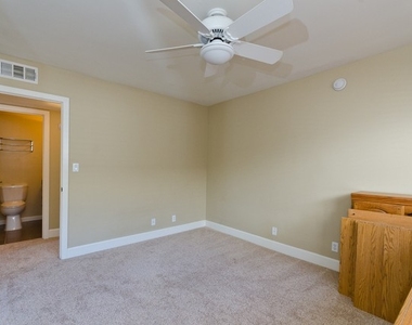 10982 Roebling Ave - Photo Thumbnail 14