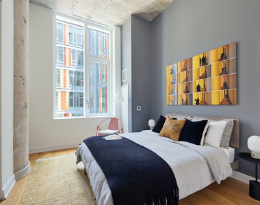 Queens Street, Unit 1411 - Photo Thumbnail 2