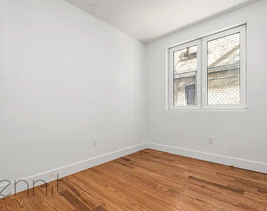 385 Rutland Road - Photo Thumbnail 9