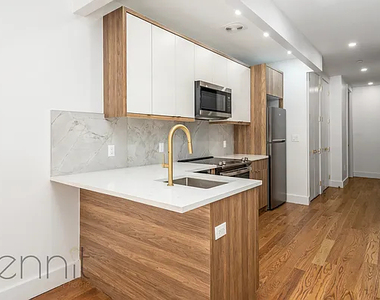 385 Rutland Road - Photo Thumbnail 2