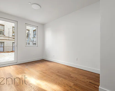 385 Rutland Road - Photo Thumbnail 4