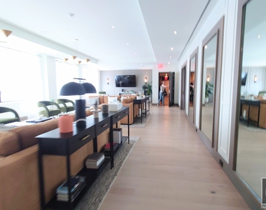 88 Avenue - Photo Thumbnail 16