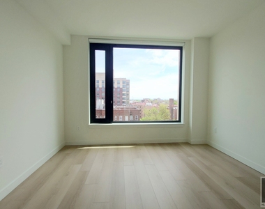 88 Avenue - Photo Thumbnail 2