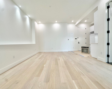 155 Smith Street - Photo Thumbnail 5