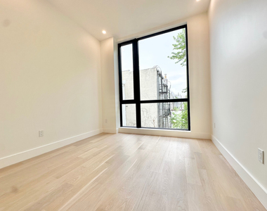 155 Smith Street - Photo Thumbnail 4