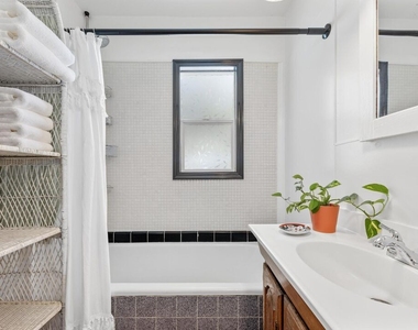 13000 Woodbridge St - Photo Thumbnail 23