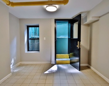 122 East 7th Street - Photo Thumbnail 5