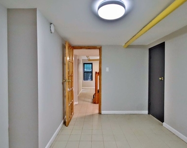 122 East 7th Street - Photo Thumbnail 4