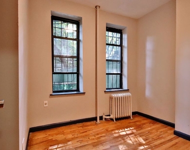 122 East 7th Street - Photo Thumbnail 7