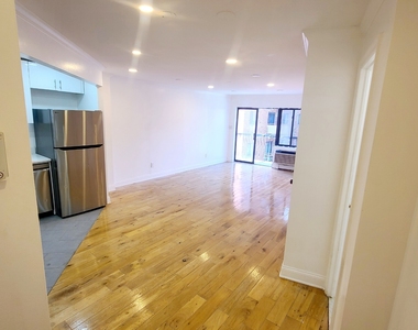 141-13 85th Road - Photo Thumbnail 3